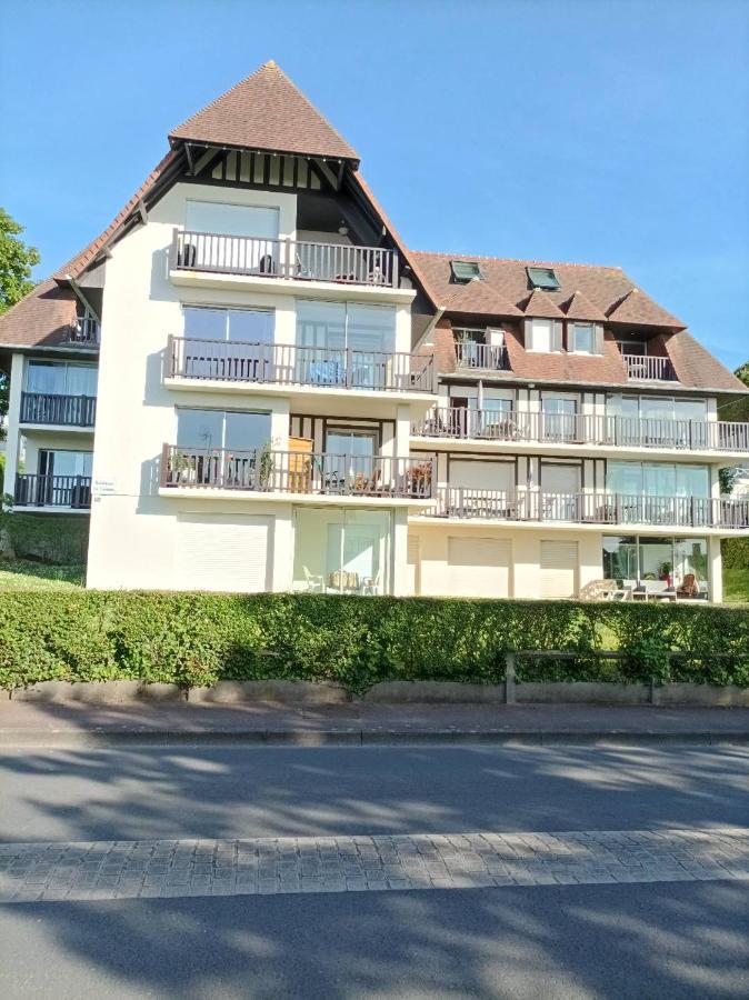 Le Cottage Vue Mer เบแนร์วิลล์-ซูร์-แมร์ ภายนอก รูปภาพ