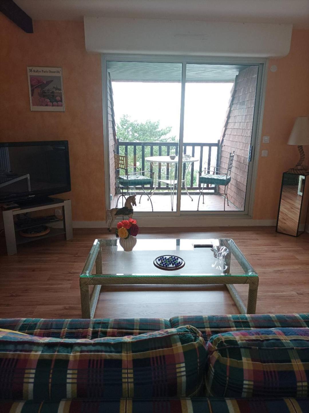 Le Cottage Vue Mer เบแนร์วิลล์-ซูร์-แมร์ ภายนอก รูปภาพ
